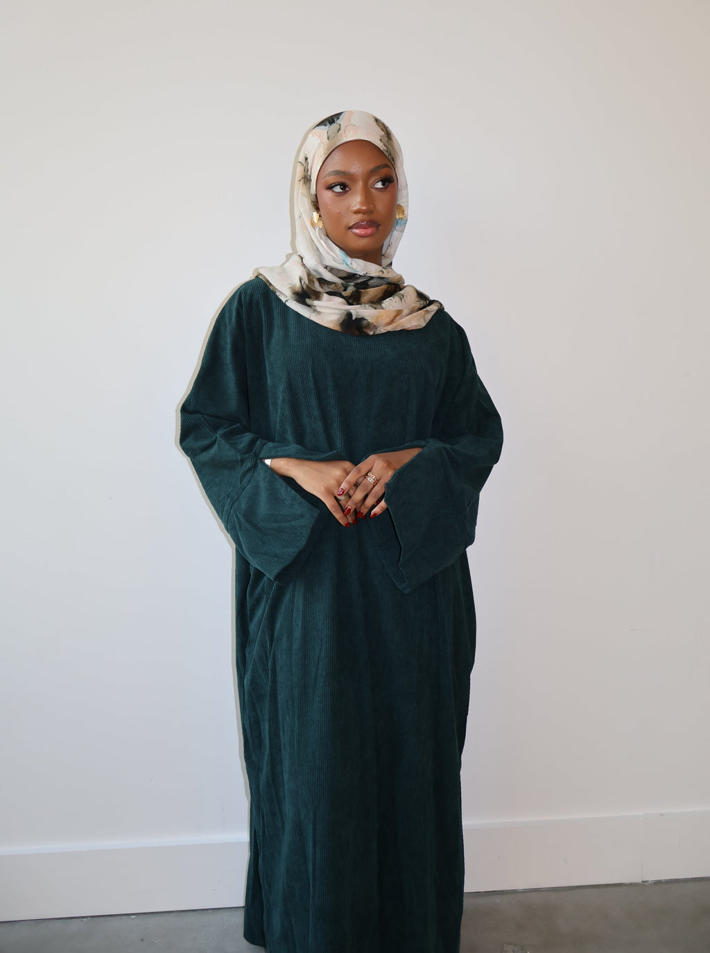 Rawan Corduroy Closed Abaya