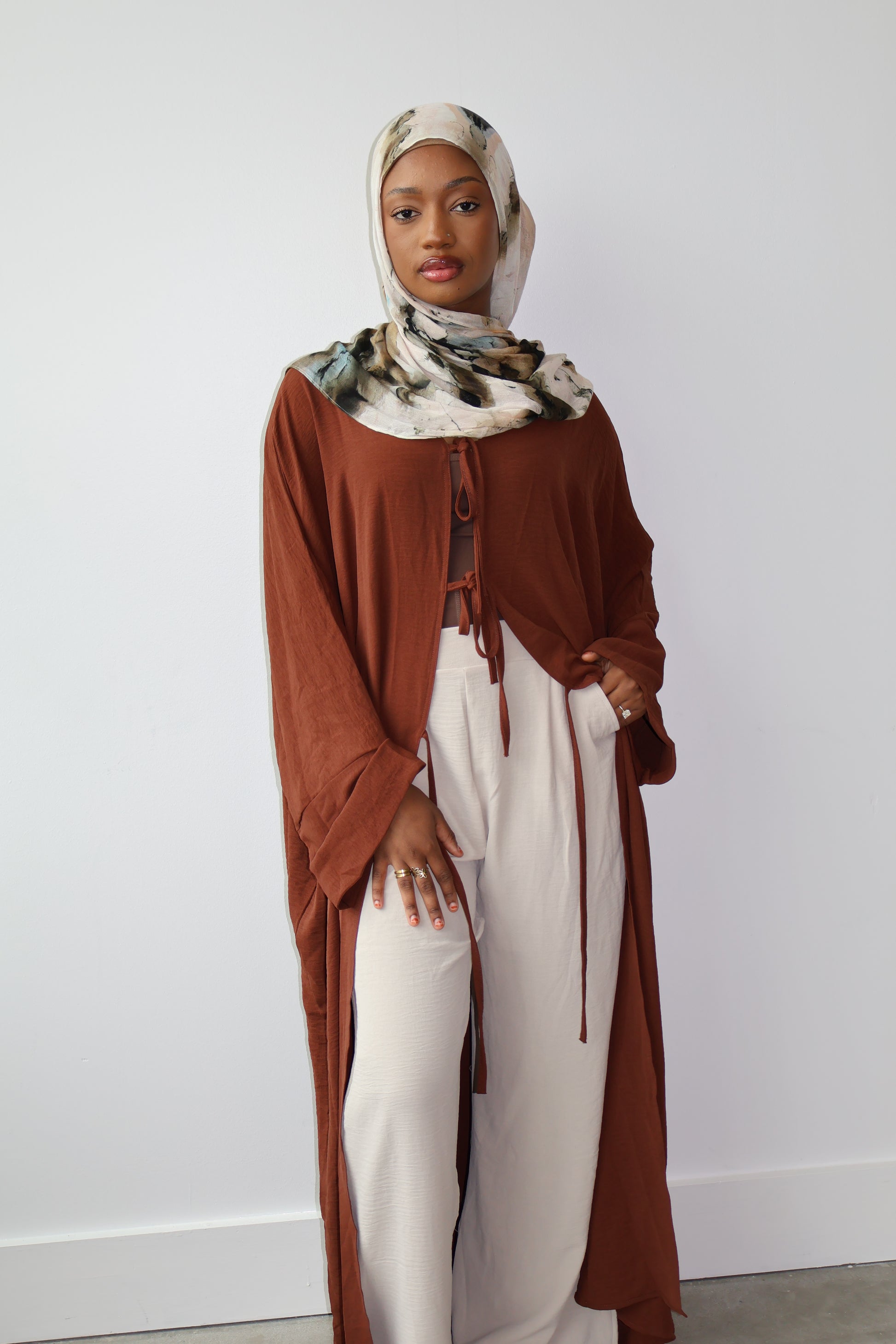 Sahar Ribbon-Tied Abaya