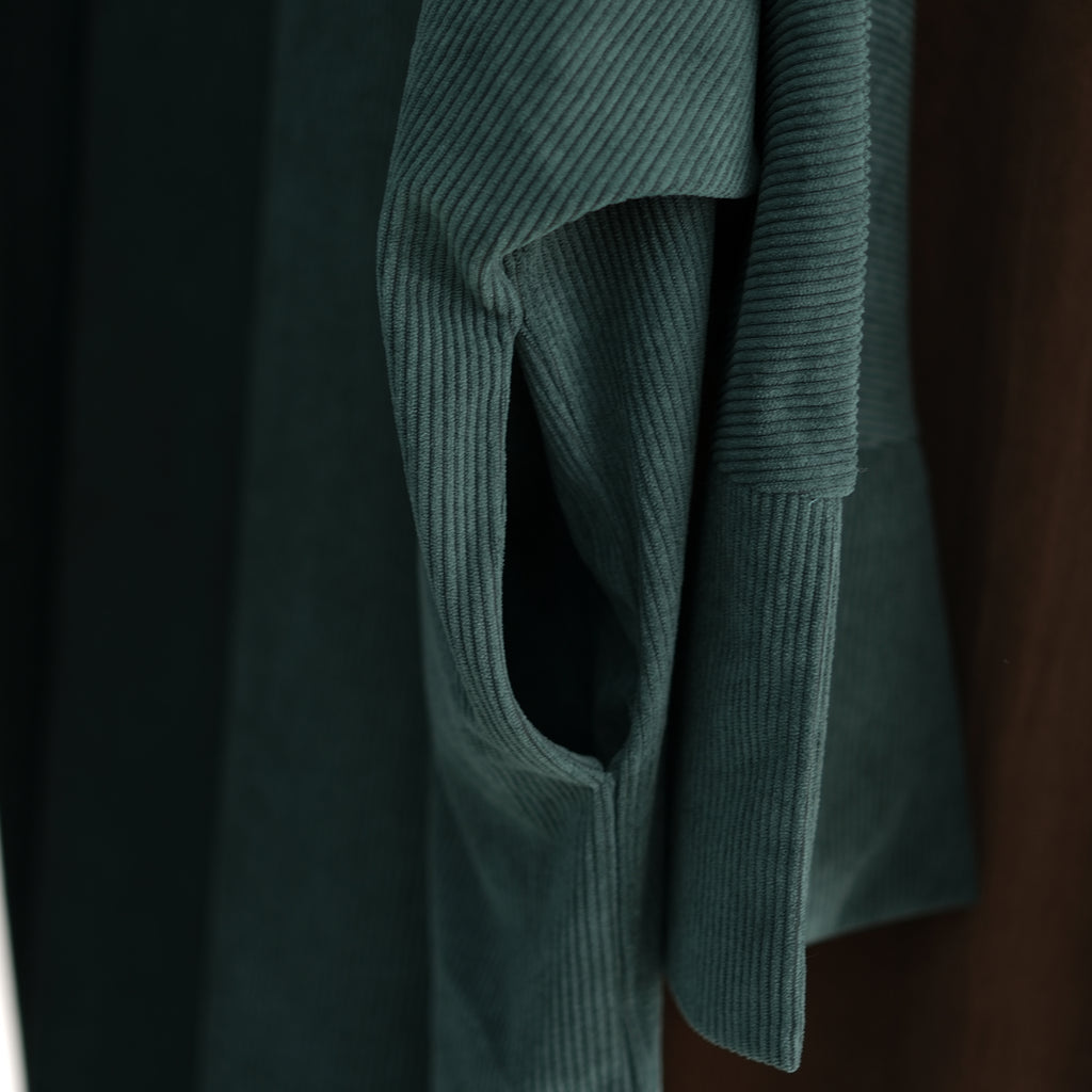 Rawan Corduroy Abaya