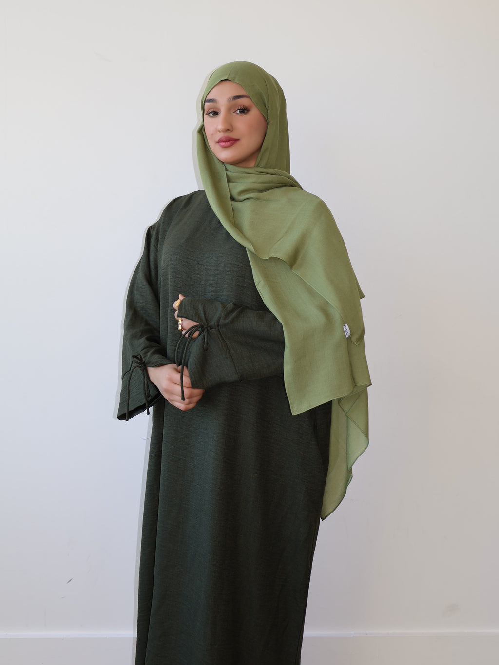 Rihla Ribbon Sleeve Abaya- Wide Fit Maxi